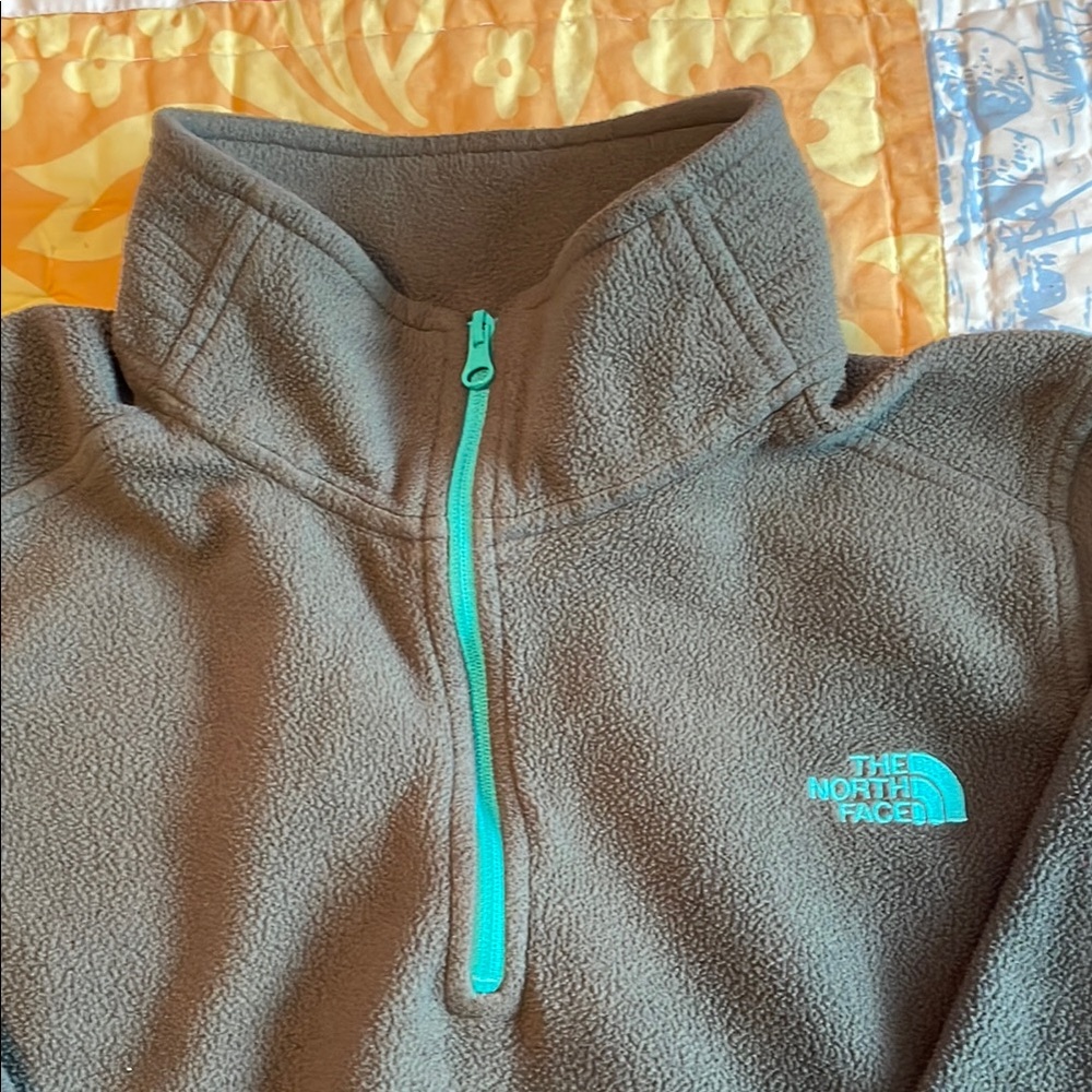 The North Face Fleece Pullover - Picture 4 of 5